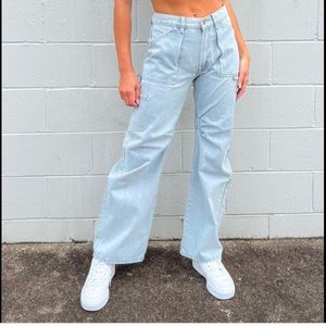 Lioness cargo style jeans. Never worn with tags!